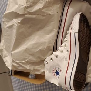 nwt converse size 8 women's
